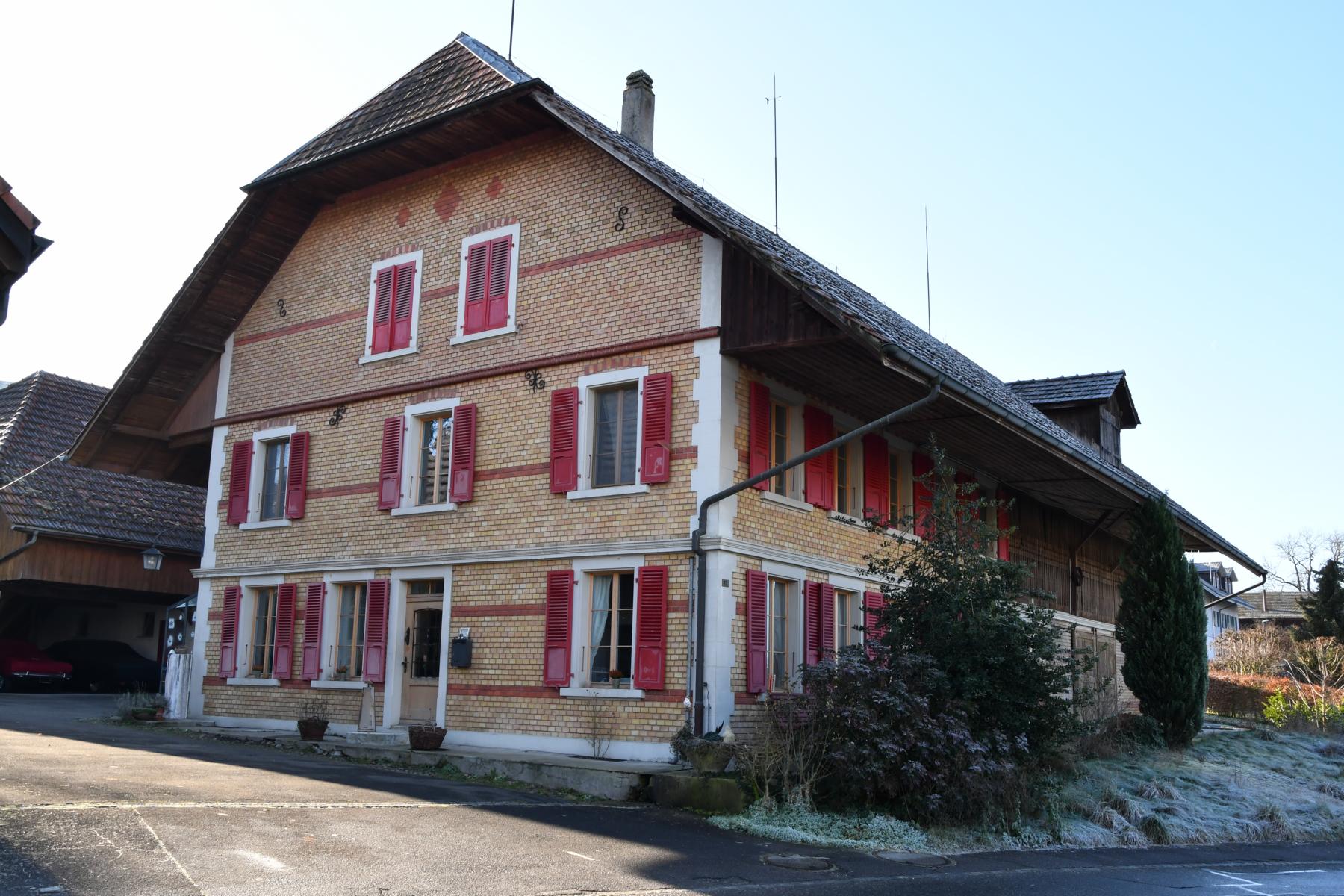 2020 Busswil Bahnhofstrasse 32